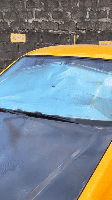 Universal Car Windshield Sunshade Umbrella – Foldable UV Protection & Heat Insulator